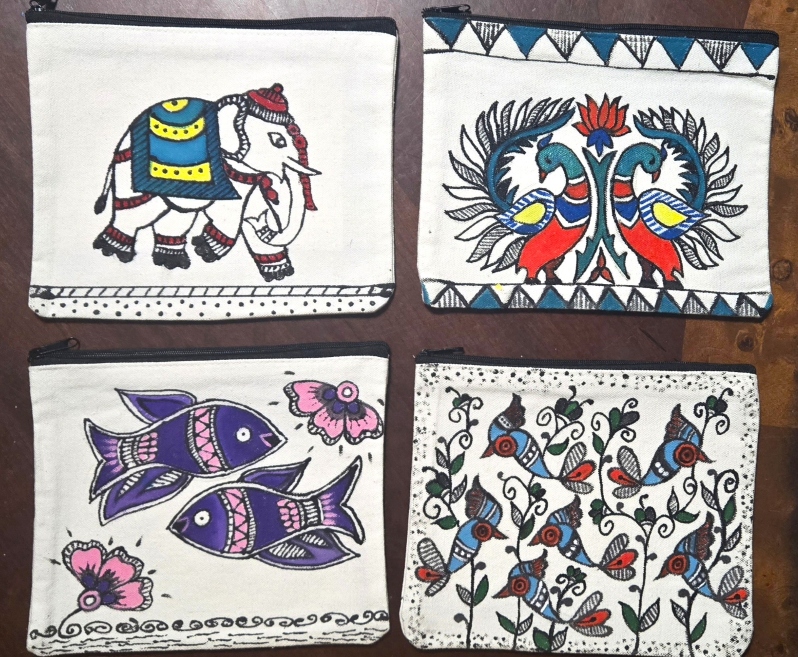 Pouch by UdayaPriya Maikandan